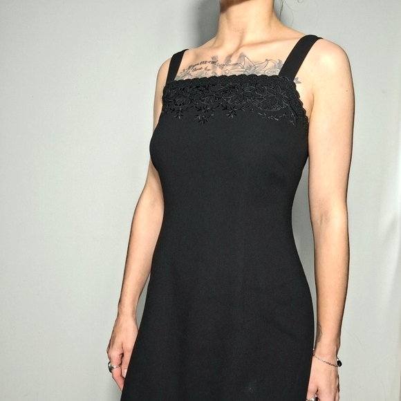 Vintage 90's Embroidered Black Dress - Picture 4 of 9